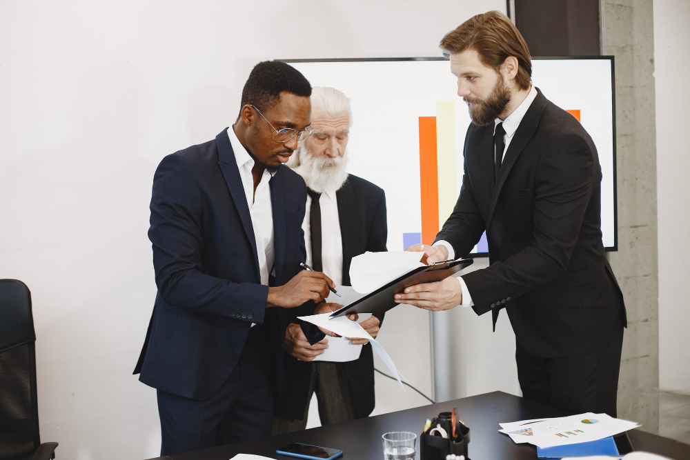 A CEO displaying his Ownership mindset by sharing his vision with his employees