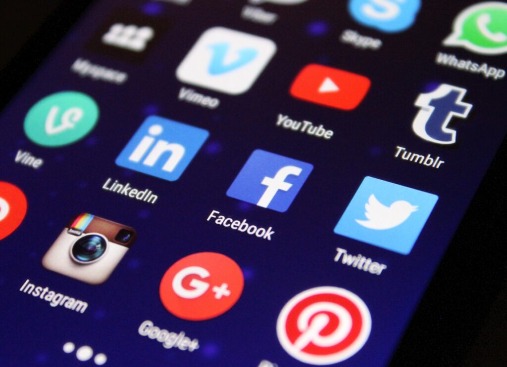 social media communication applications