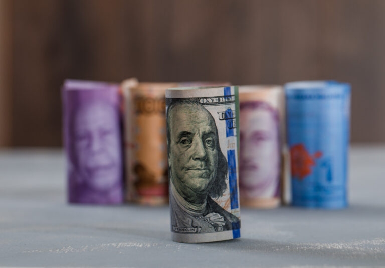 What If You Had Invested $1000 in the S&P 500 Ten Years Ago?